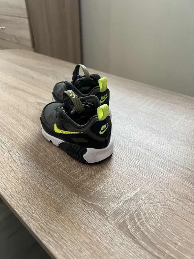 Детски маратонки  Nike airmax 21