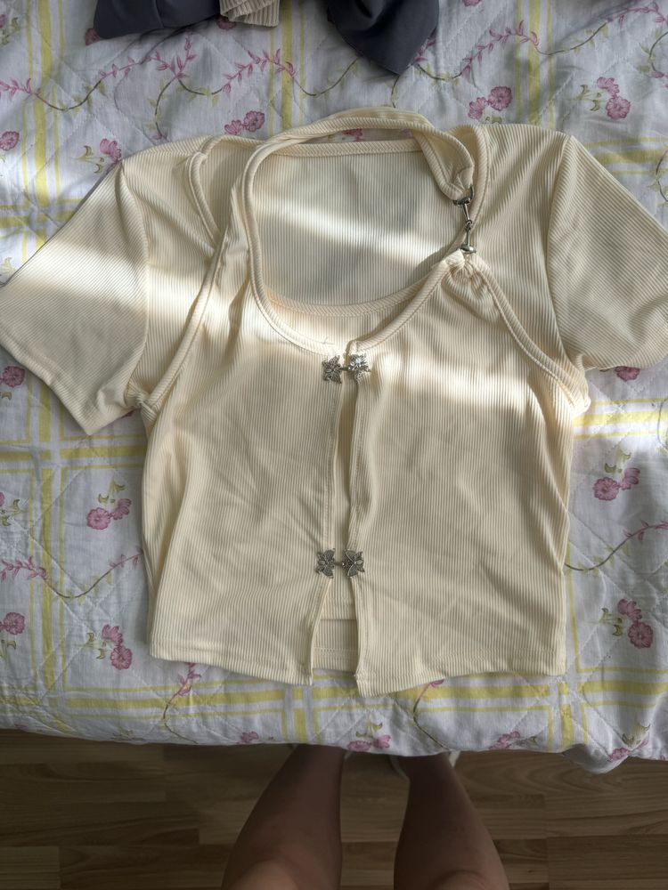 Блузи Calvin Klein, HM, About you, Stradivarius, Trendyol и други