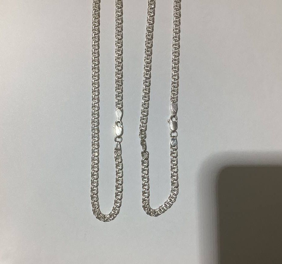 Продам 2 серебряные цепочки