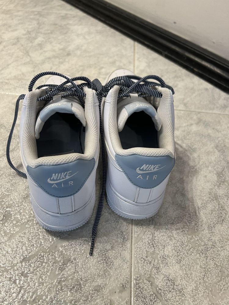 Маратонки Nike Air женски номер 40, носени само веднъж