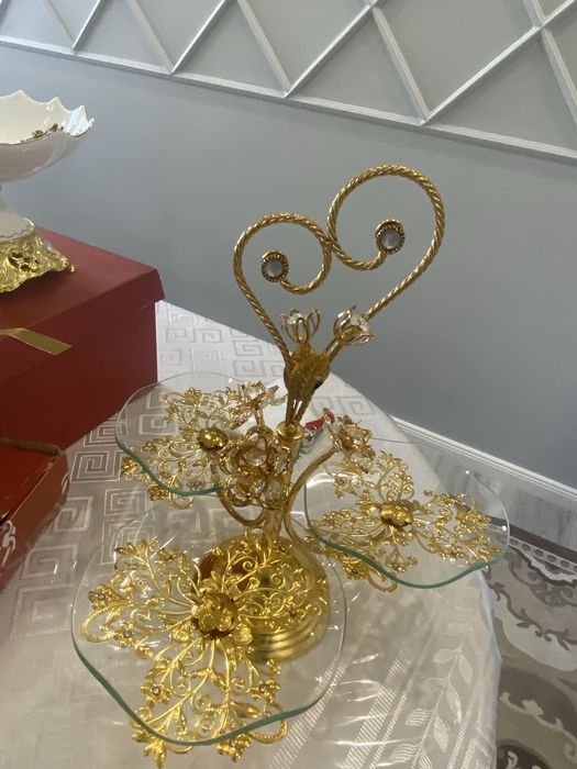 Көшіп бара жатқан себепті посудалар сатылады