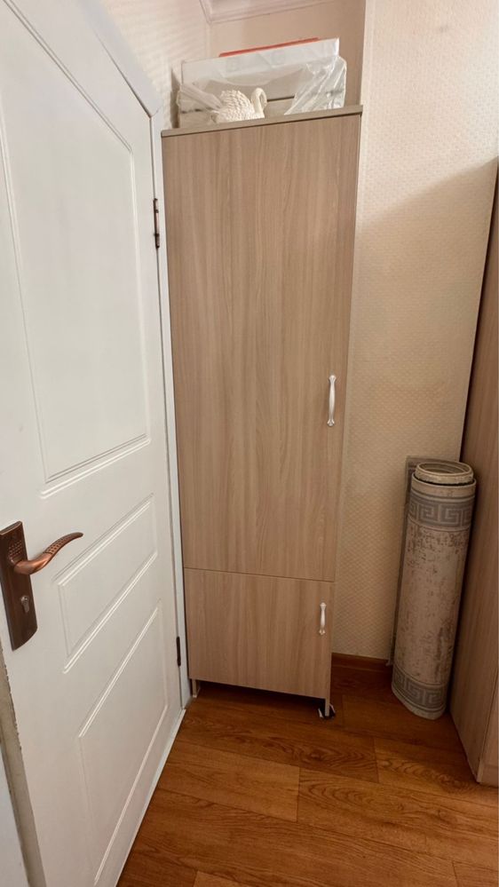 Срочно продается шкаф