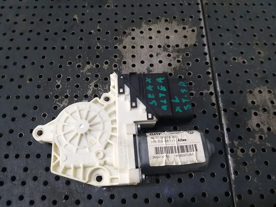 Motoras macara stanga spate seat altea xl 960095100 973624105 1k0959703m