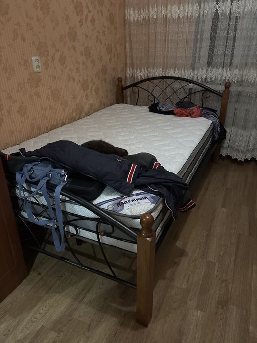 Продаю кровать 120*200 с ортопедическим матрасом