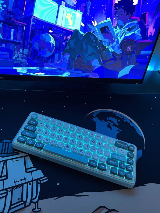 Tastatura mecanica Womier WK60 - switchuri lubrifiate manual