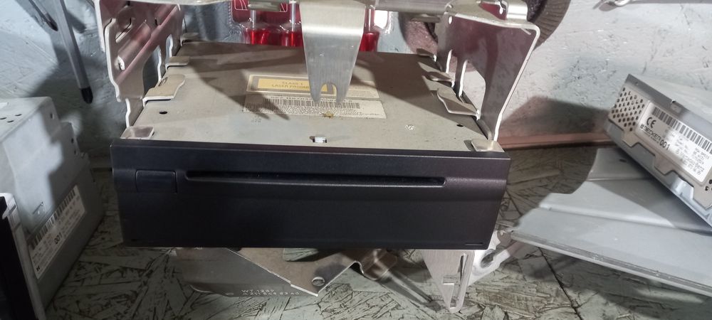 Навигация усилвател и DVD за мерцедес cls 320cdi