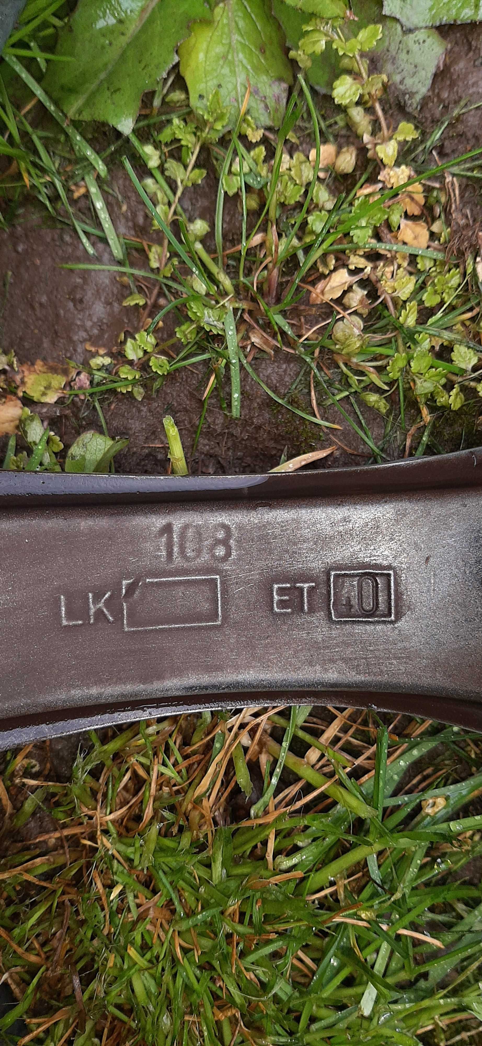 225/45/17 гуми с джанти 5×110
