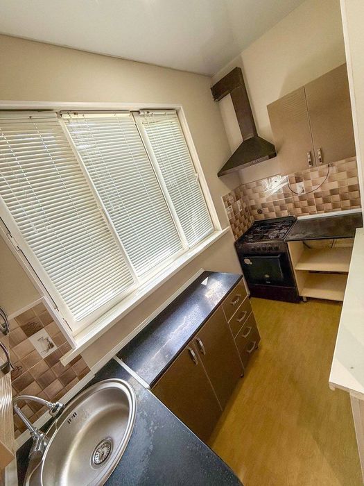 Продаётся квартира метро Буюк Ипак Йули 3-комн предельная 4-комн худож