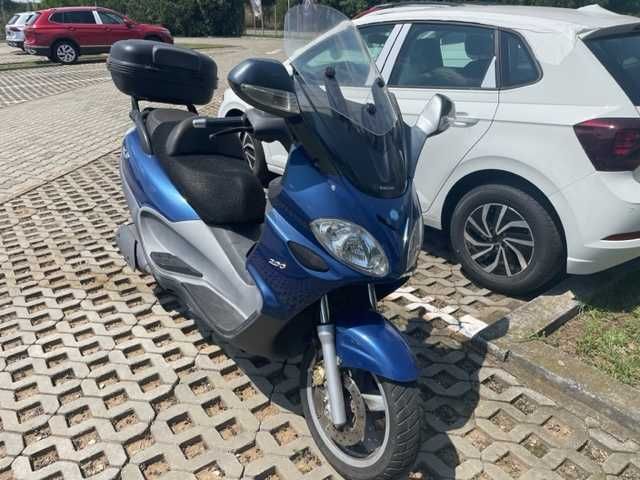 Scuter PIAGGIO 200 X9