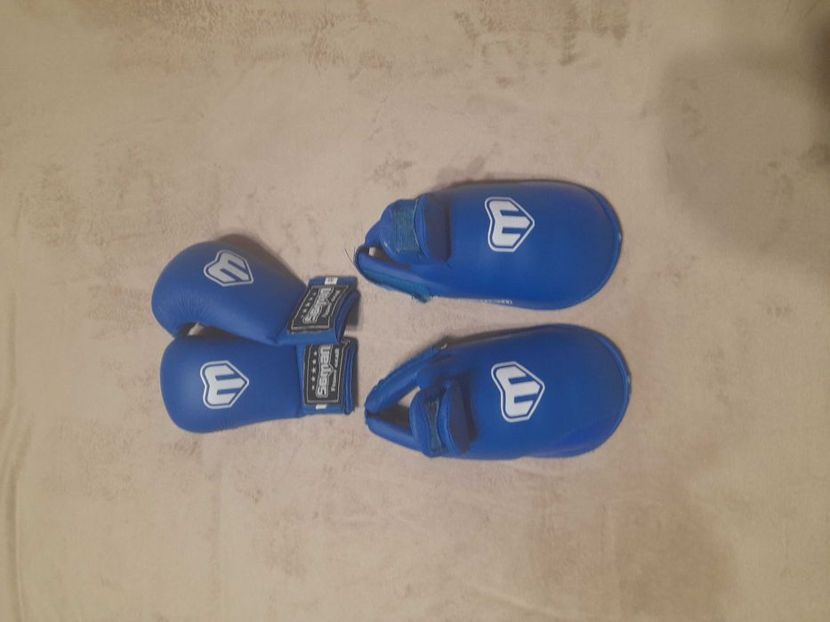 Vind echipament karate pentru copii