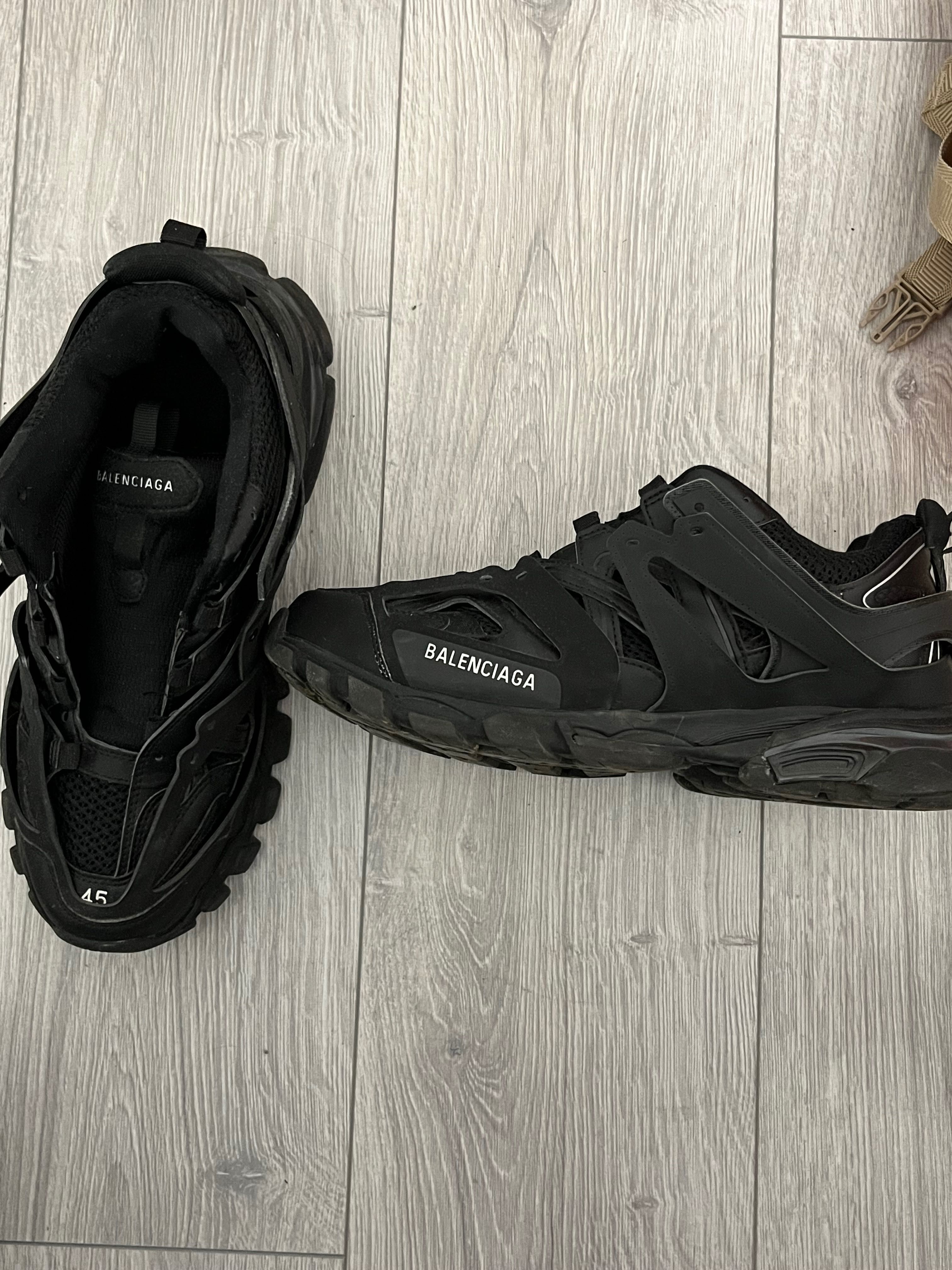 Balenciaga track