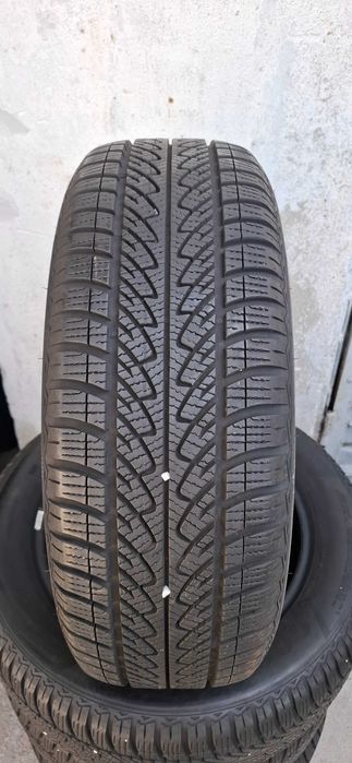 4бр. 215/60/17 Goodyear 7.5mm грайфер . Безплатен монтаж