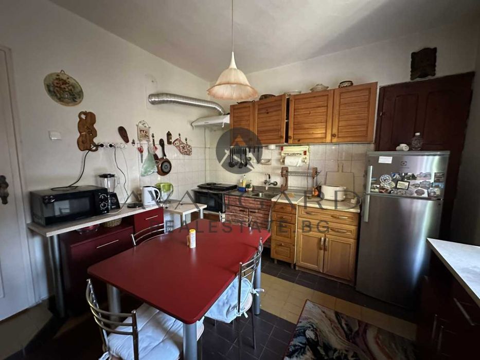 Продава се Тристаен апартамент в Пловдив, Център - 75 кв.м за 2000 €/кв.м - Снимка #4