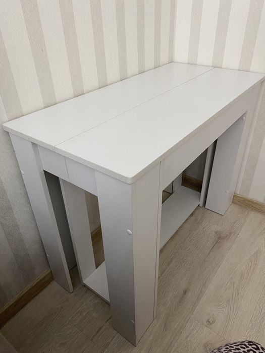 Срочно продам стол