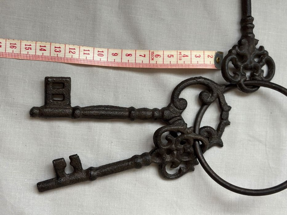 Декоративни винтидж ключове с халка