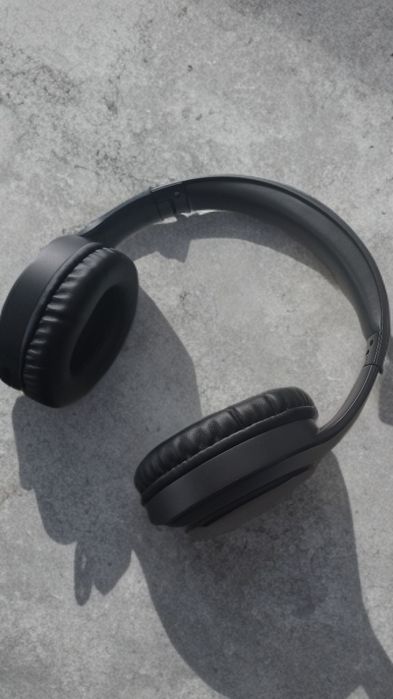 Продам наушники, качественный