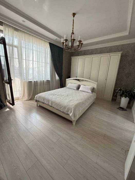 Габус
Мирабадский район, ул. Нукусская
Глинка
5-комнатная
7/8
217 м²
