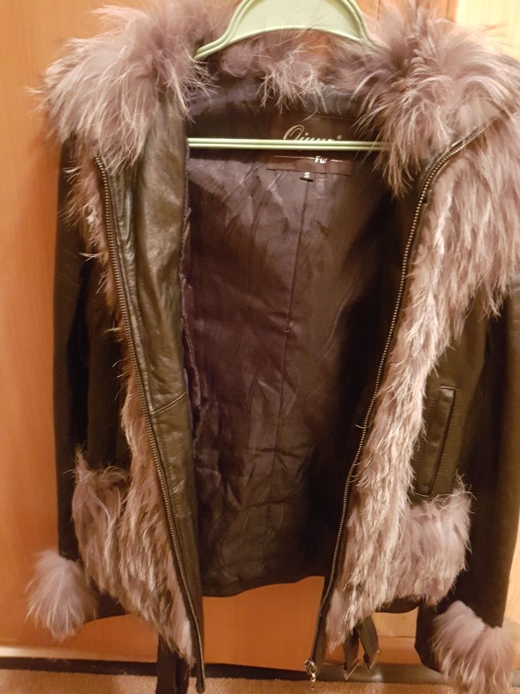 Женская меховая куртка р 44