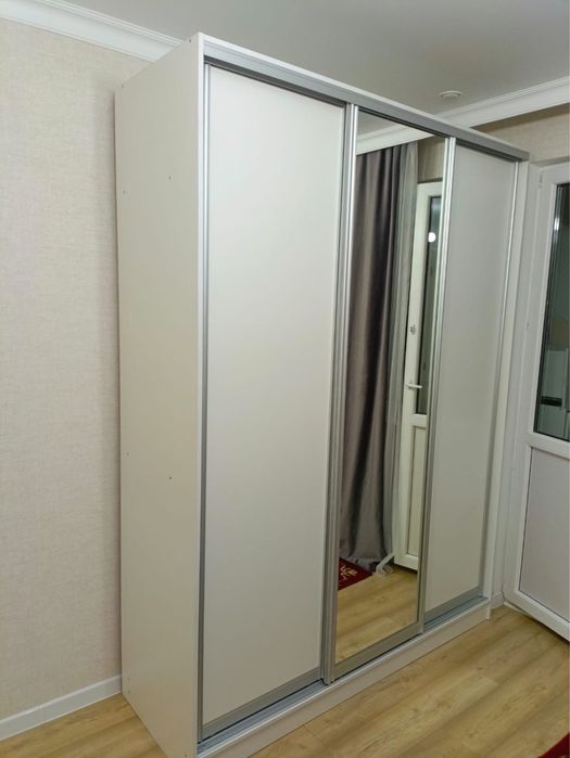 Продам шкаф купе