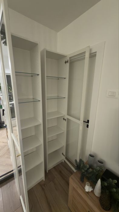 Vand vitrina Ikea alba