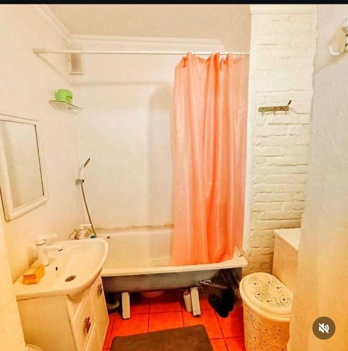 Продается 2х комн.кв на 6 микр.