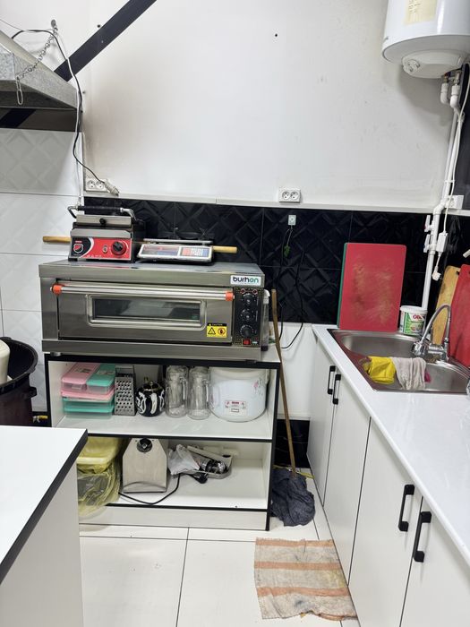 Tayyor biznes oshxona hamma jihozlari bor milliy,yevropa va fast food