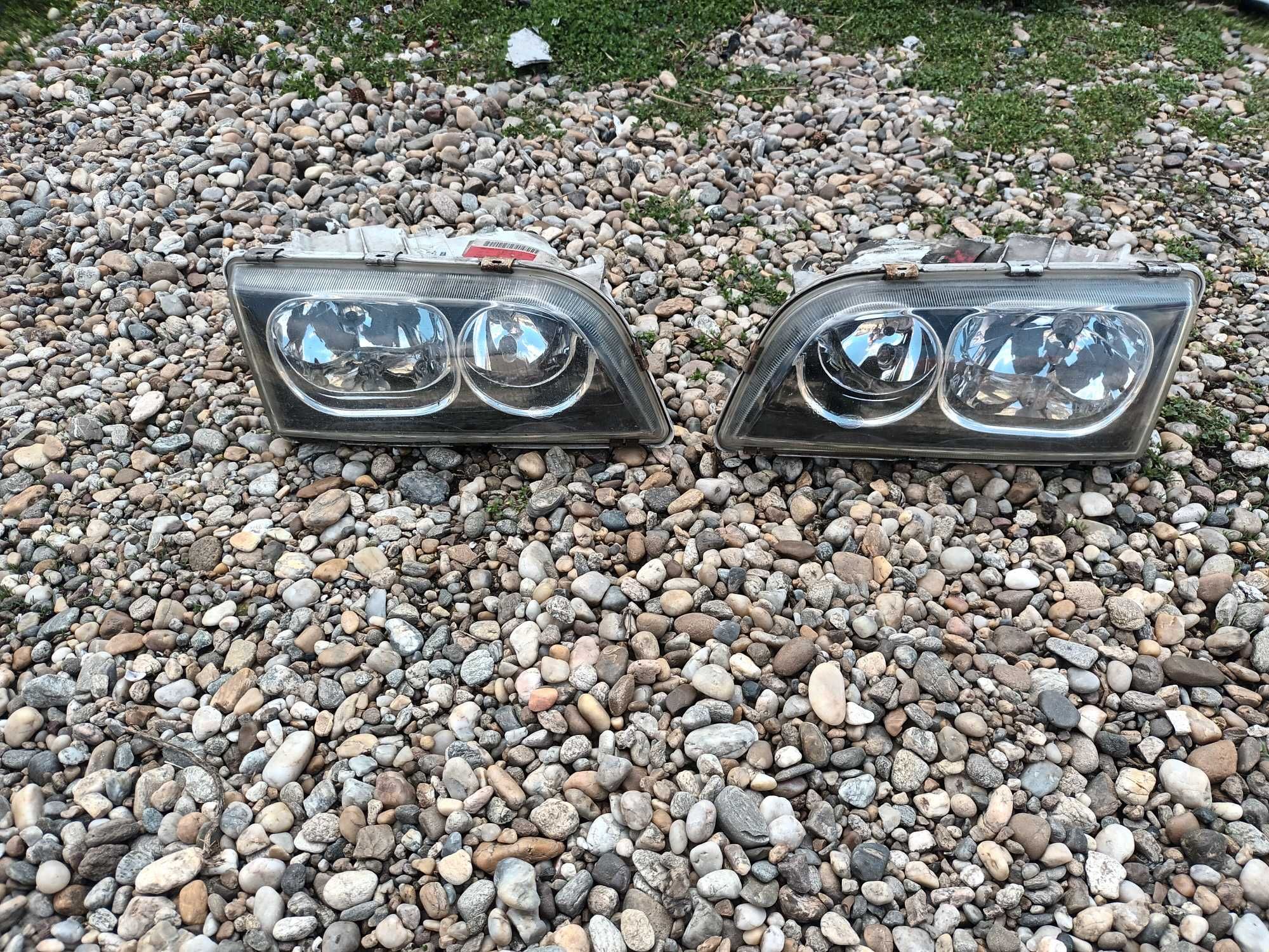 ляв и десен фар за волво В40 С40 VOLVO V40 S40