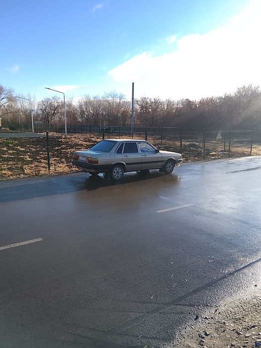 Продам Ауди 80 б2