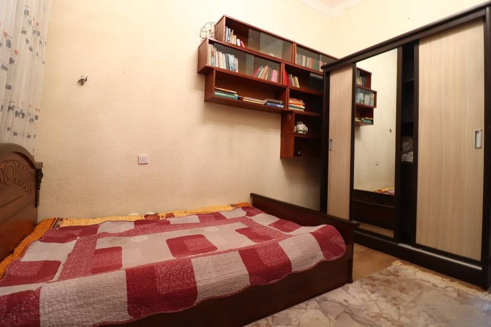 Продается 4х ком квартира, ориентир: Гостиница Россия/м. Ойбек, 90м²