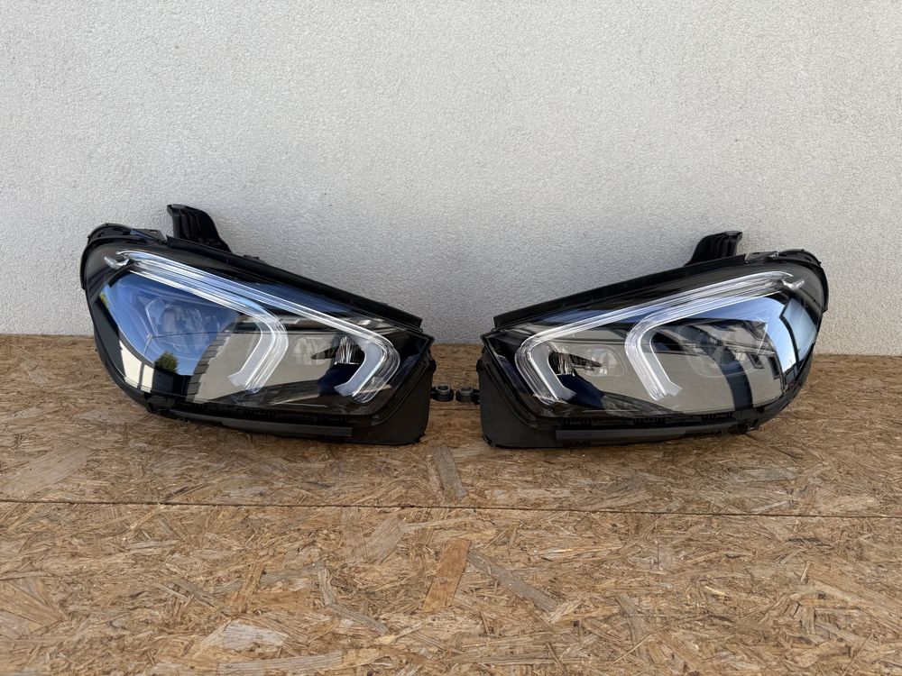SET far stanga dreapta Mercedes GLE W167 Full LED Multibeam Originale