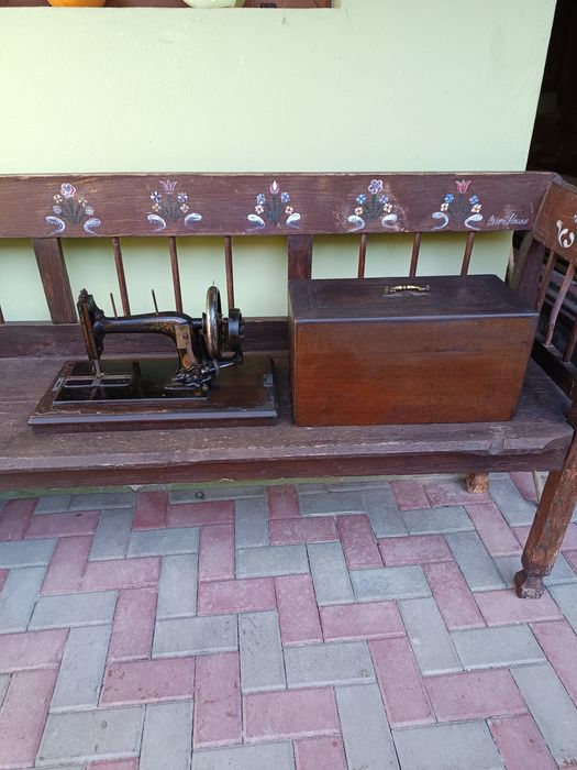 Decorațiuni - mașini de cusut