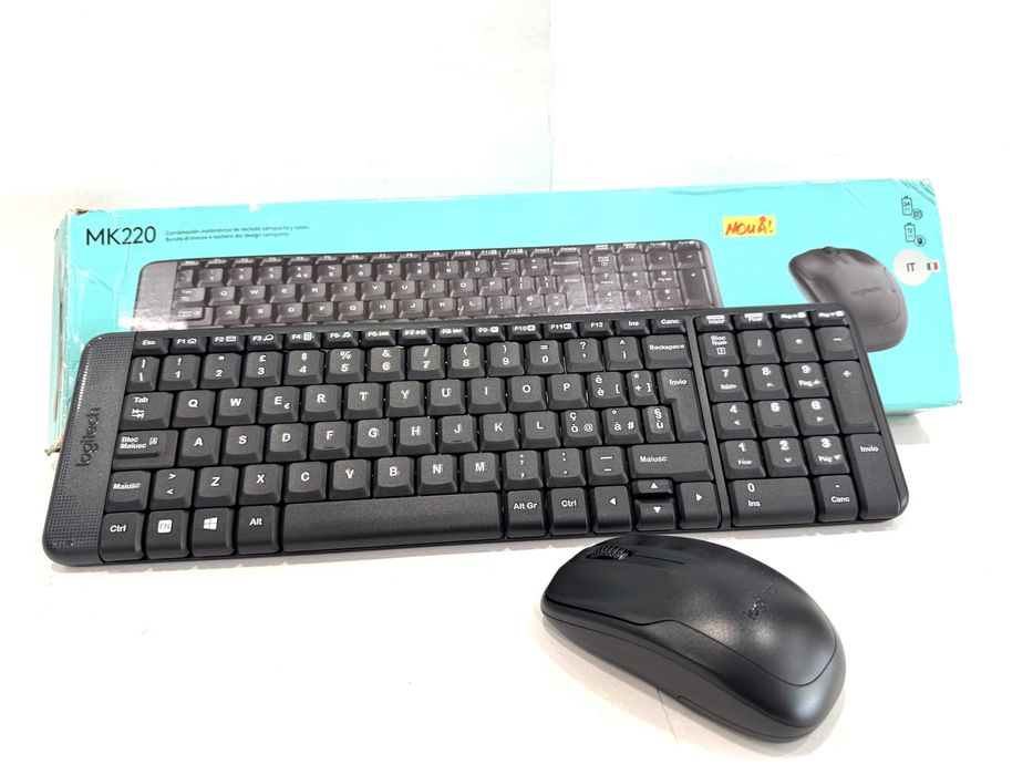 Tastatura Logitech MK220, NOUĂ!