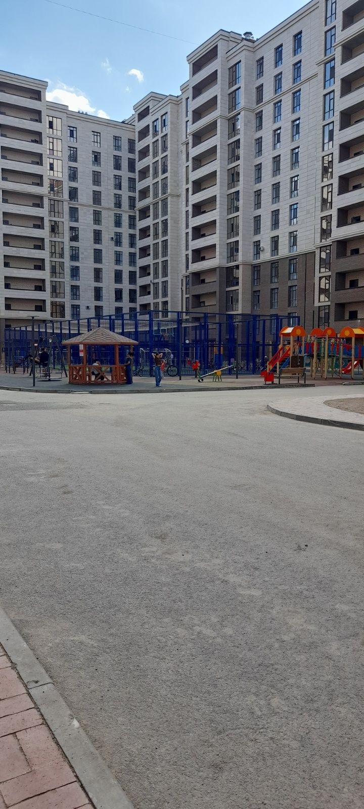 Продам полноценную 2х ком.кв.60м2.кирпичном доме.