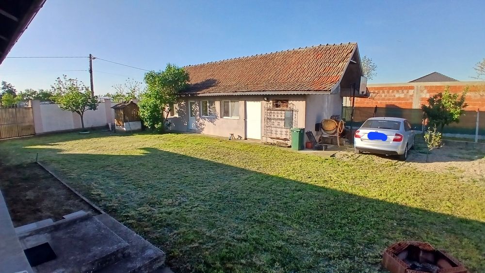 Casa la țară in localitatea Gepiu