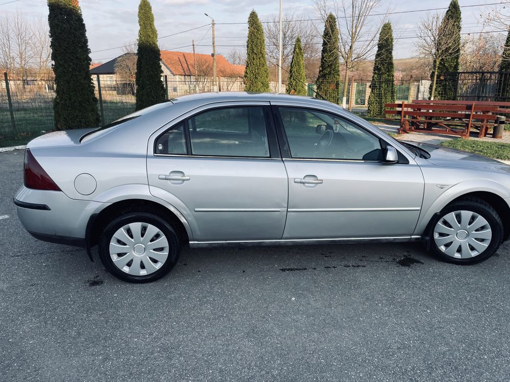 Ford mondeo mk3  2.0  diesel AUTOMAT