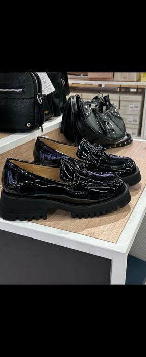 Чисто нови лачени