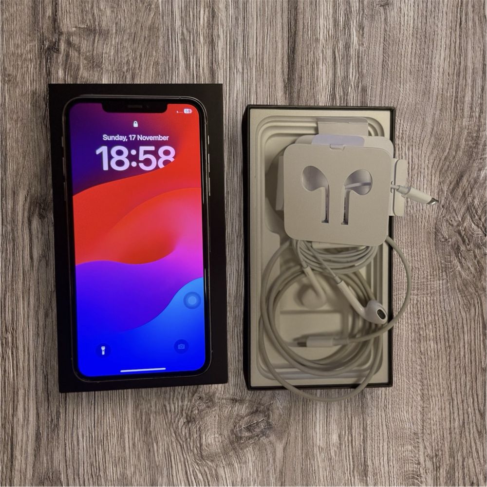 iPhone 11 Pro Max 256 GB сребрист