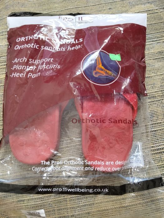 Papuci speciali mărimea 41