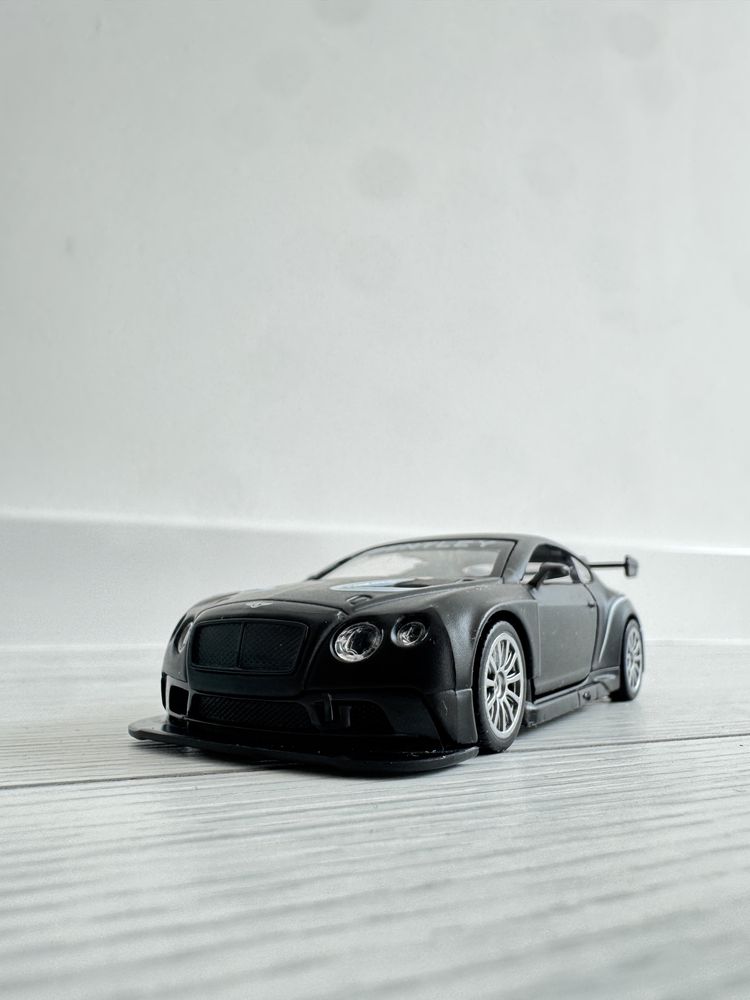 Machetă,Bentley gt 3,1:42