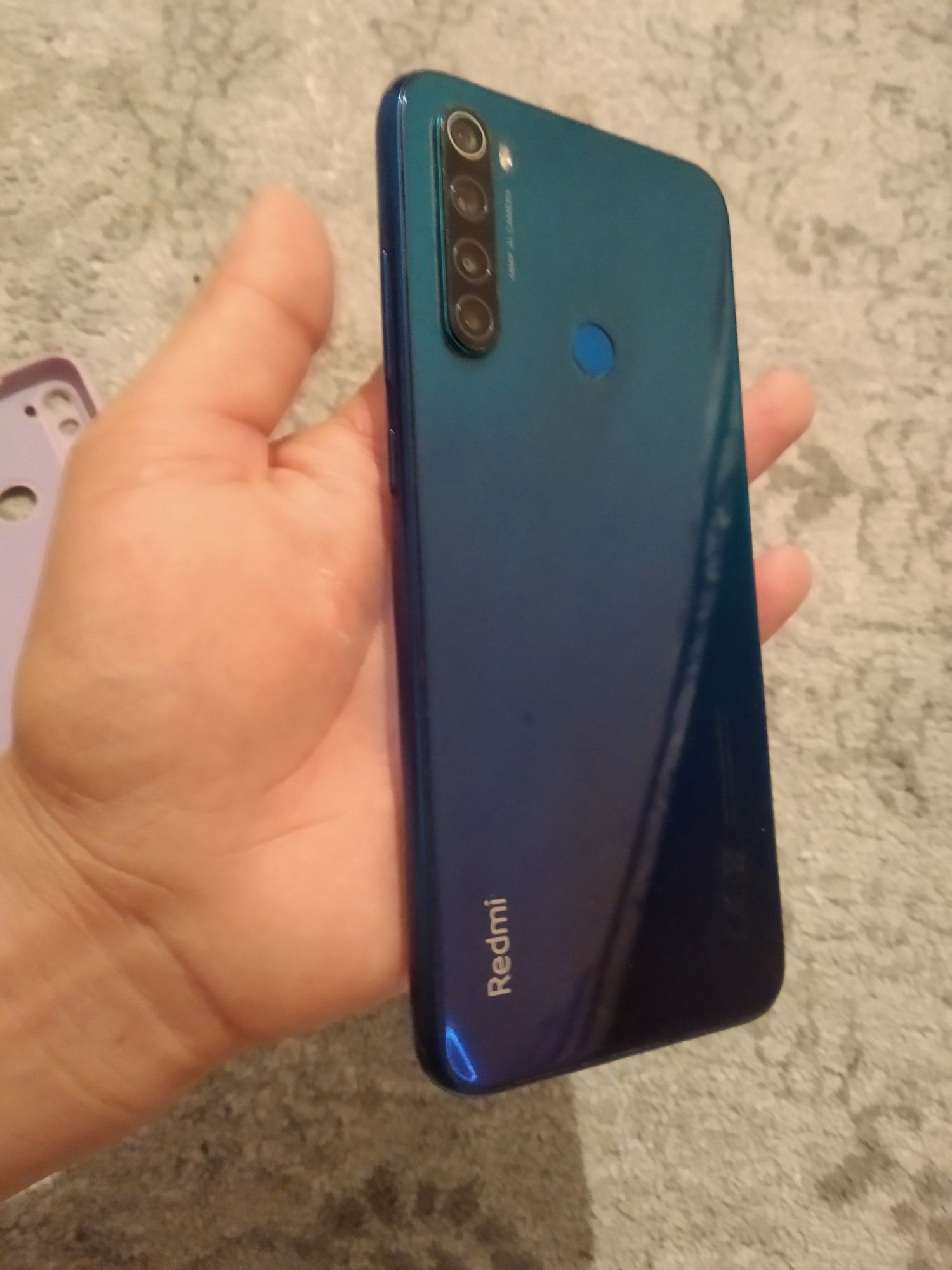 Продам редми нот 8 памят 64