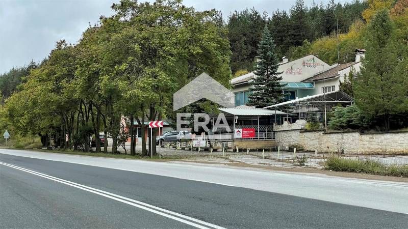 Продава се Парцел в Ябланица - 4890 кв.м за 68 €/кв.м - Снимка #1