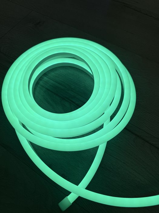 Banda LED interior/exterior