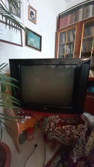 Продам цветной телевизор