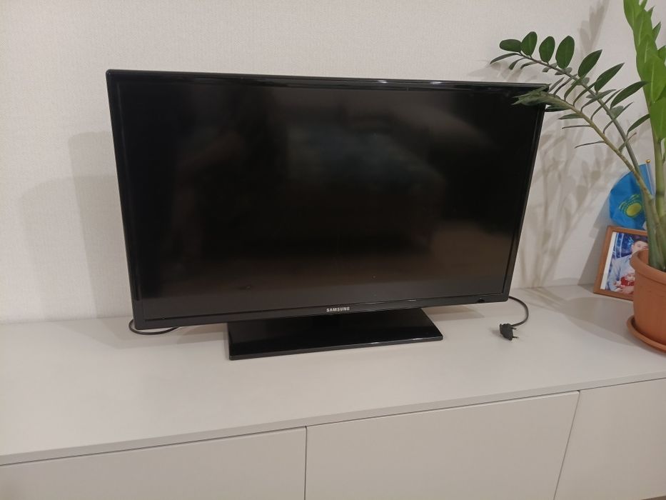 Продам телевизор