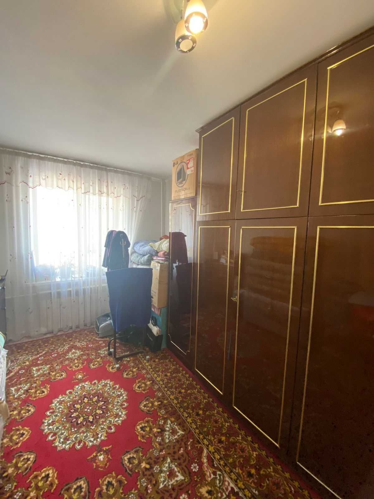 Продам 4 к.кв. в 11 мкр-не