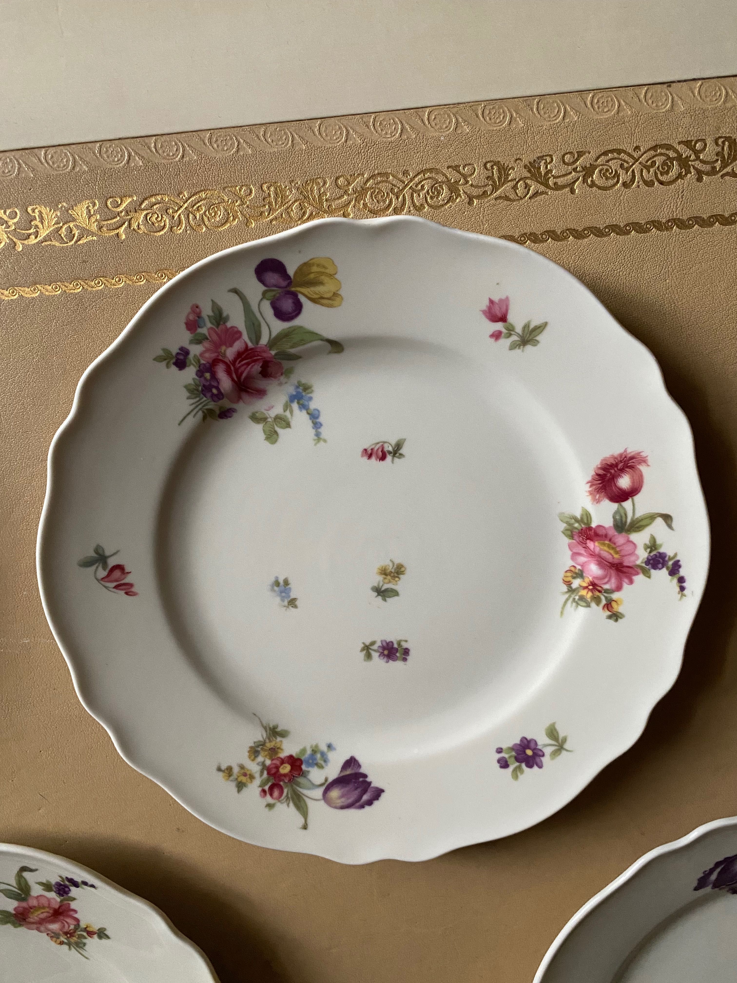 Elegant set farfurii pt.desert -Bavaria-model floral,Germania