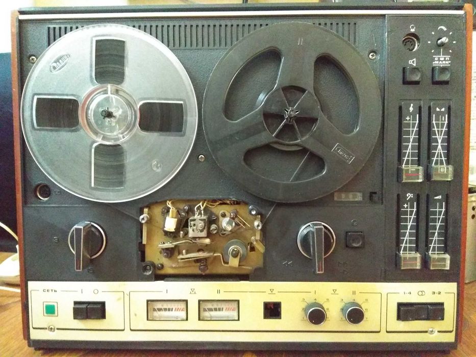 Магнитофон Сатурн 202-1 стерео