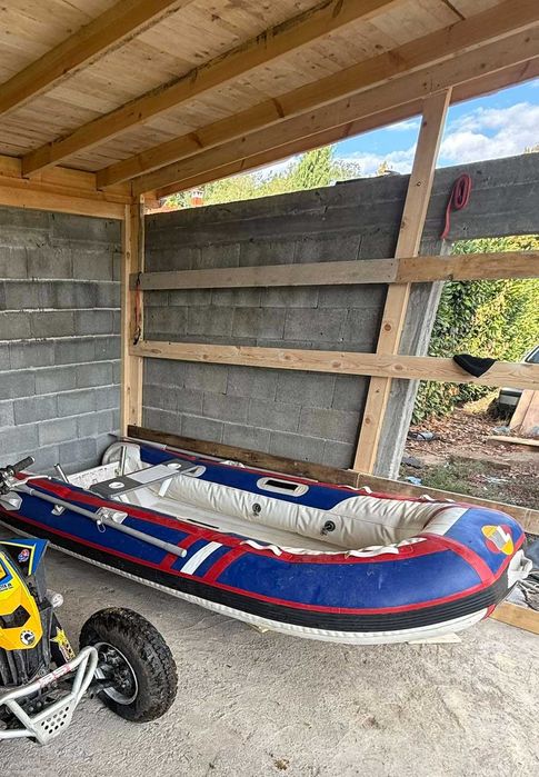 Надуваема лодка 3,3 метра