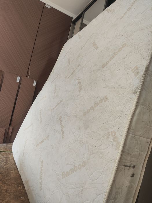 Матрас б.у бесплатно