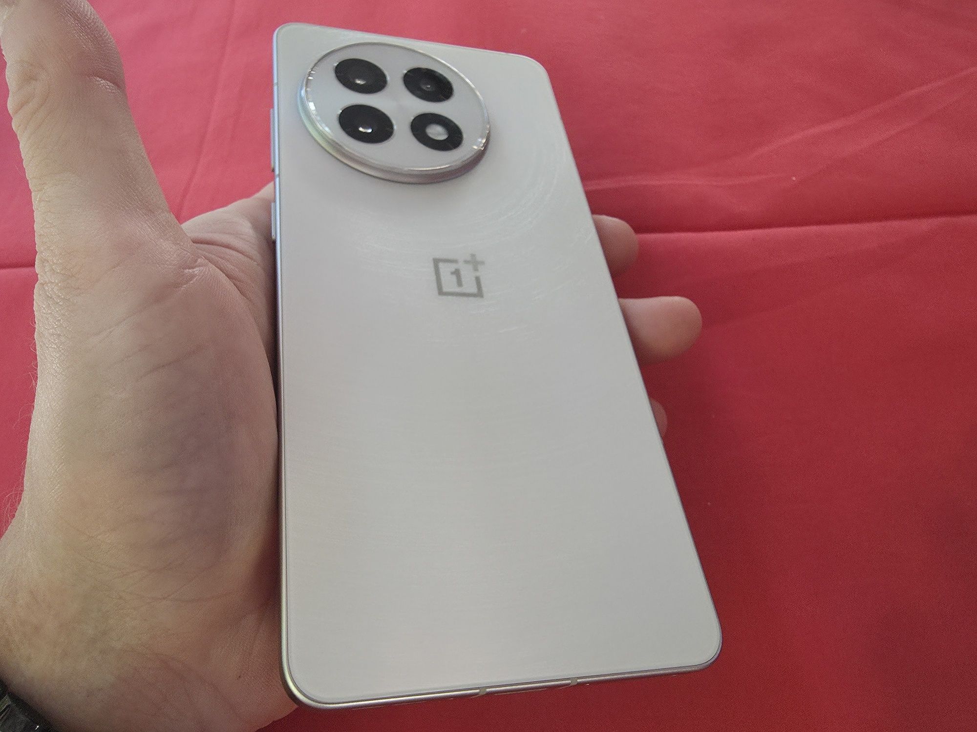 -One Plus 13R, ca Nou, Silver, 256Gb, 12Ram, doar telefonul, impecabil